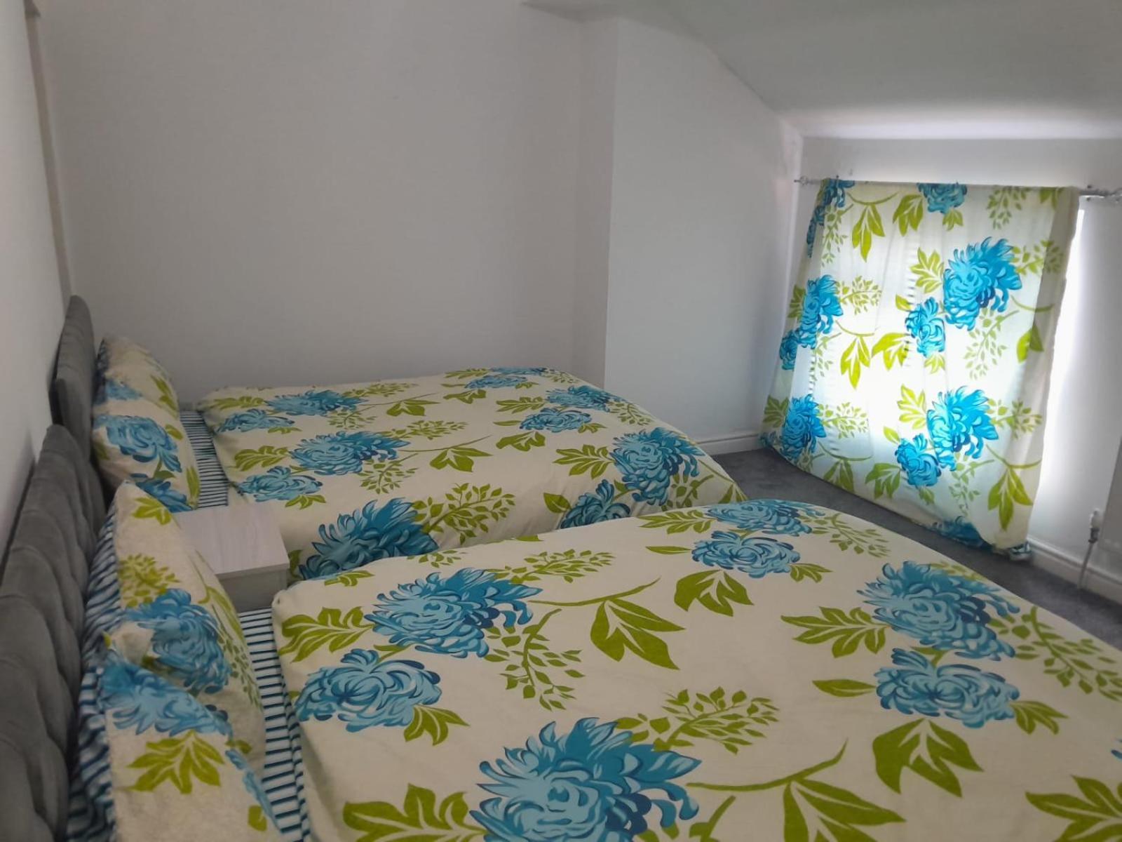 Monarch House Hotel Manchester Bagian luar foto