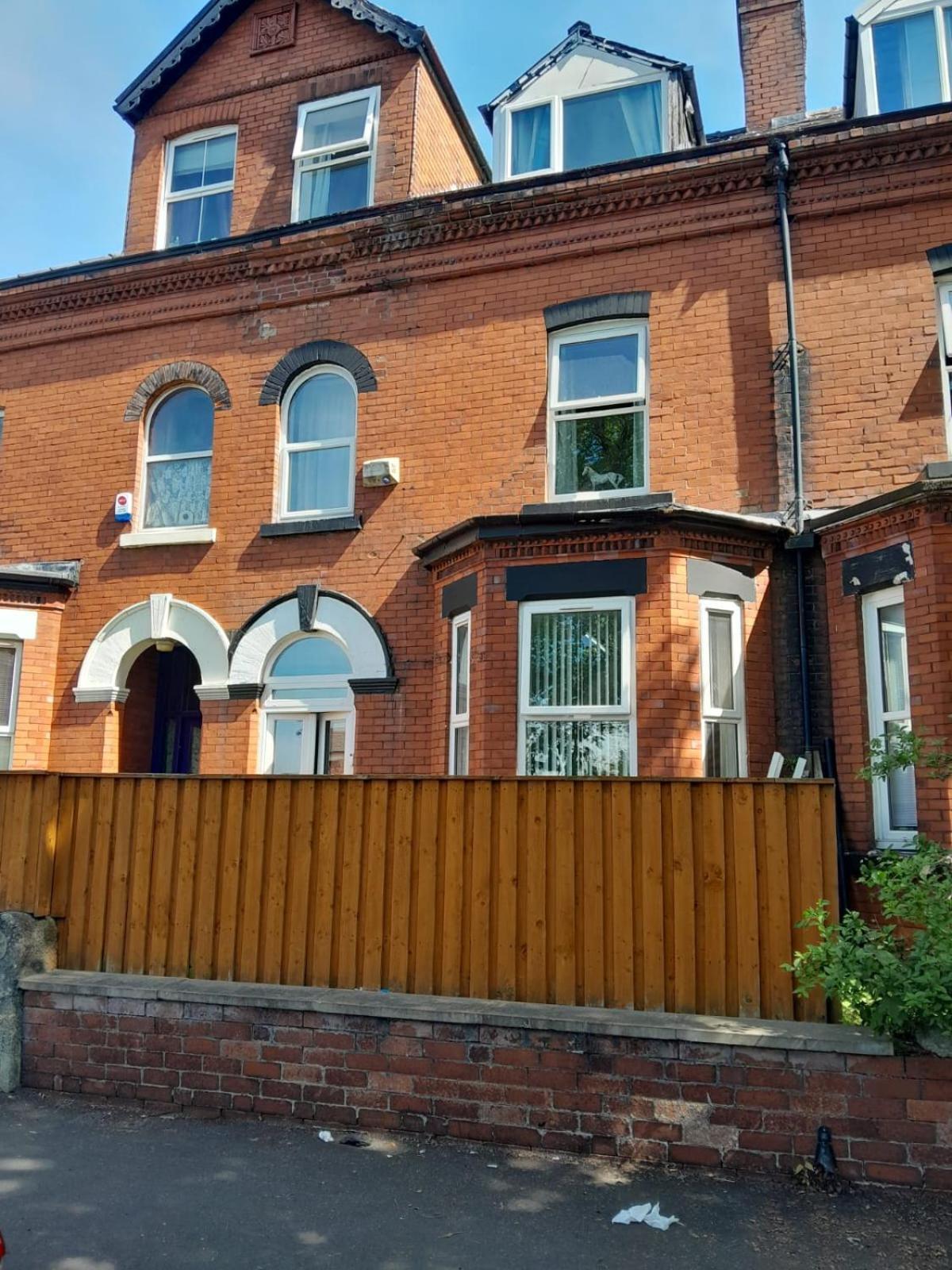 Monarch House Hotel Manchester Bagian luar foto